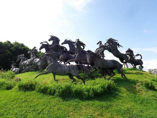 Escultura La Estampida